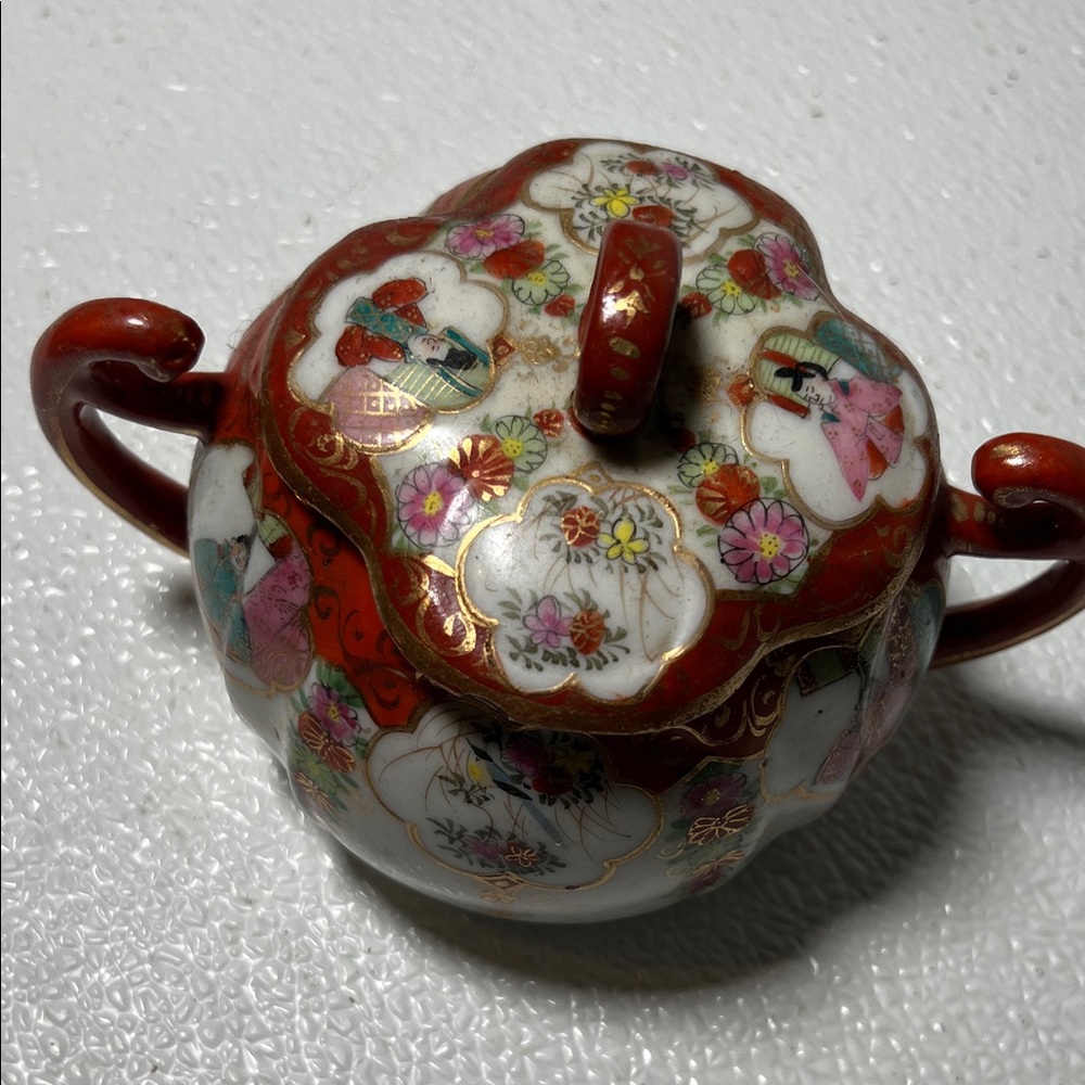Vintage Porcelain Japanese Geisha Girls Hand-painted Lidded Sugar Bowl - Picture 6 of 11